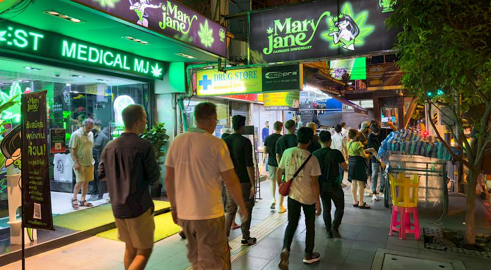 THE ROBIN REPORT Cannabis Dispensaries Taking Dinner Reservations